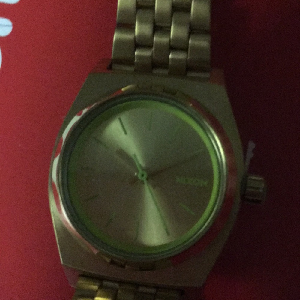 Women’s Nixon watch - Picture 2 of 4